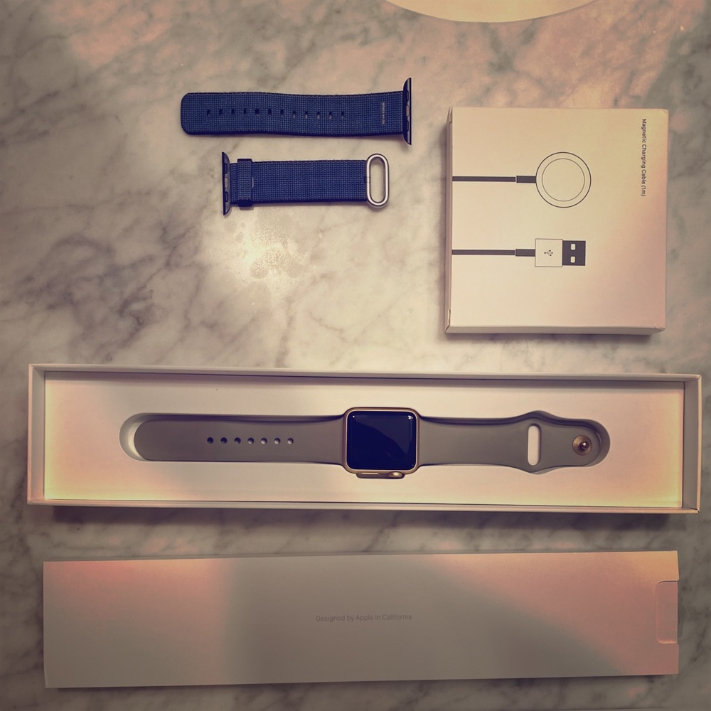 Apple AirPods 1st Gen
Apple Watch Series 1